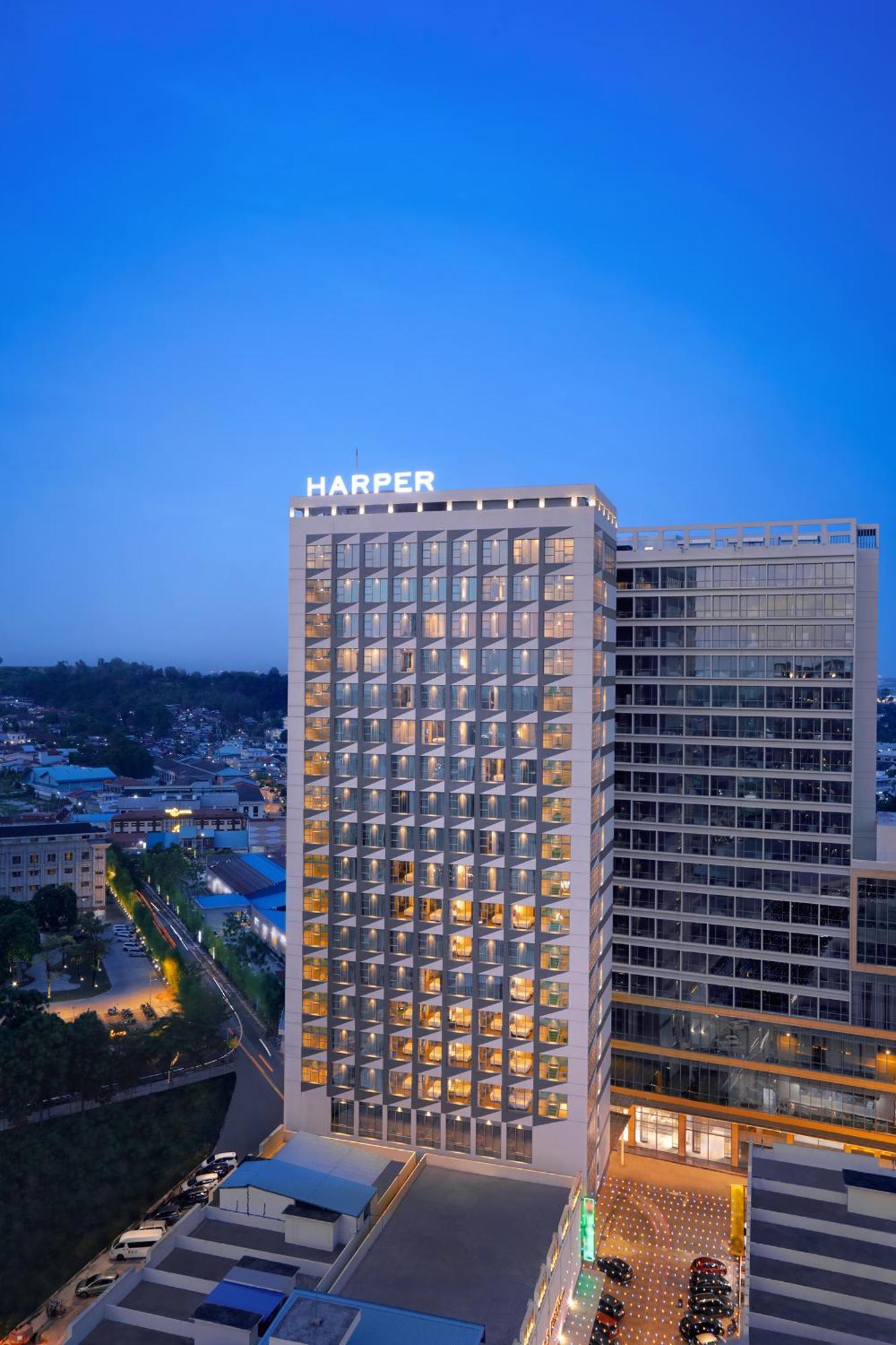 Отель Harper Premier Nagoya Batam Экстерьер фото