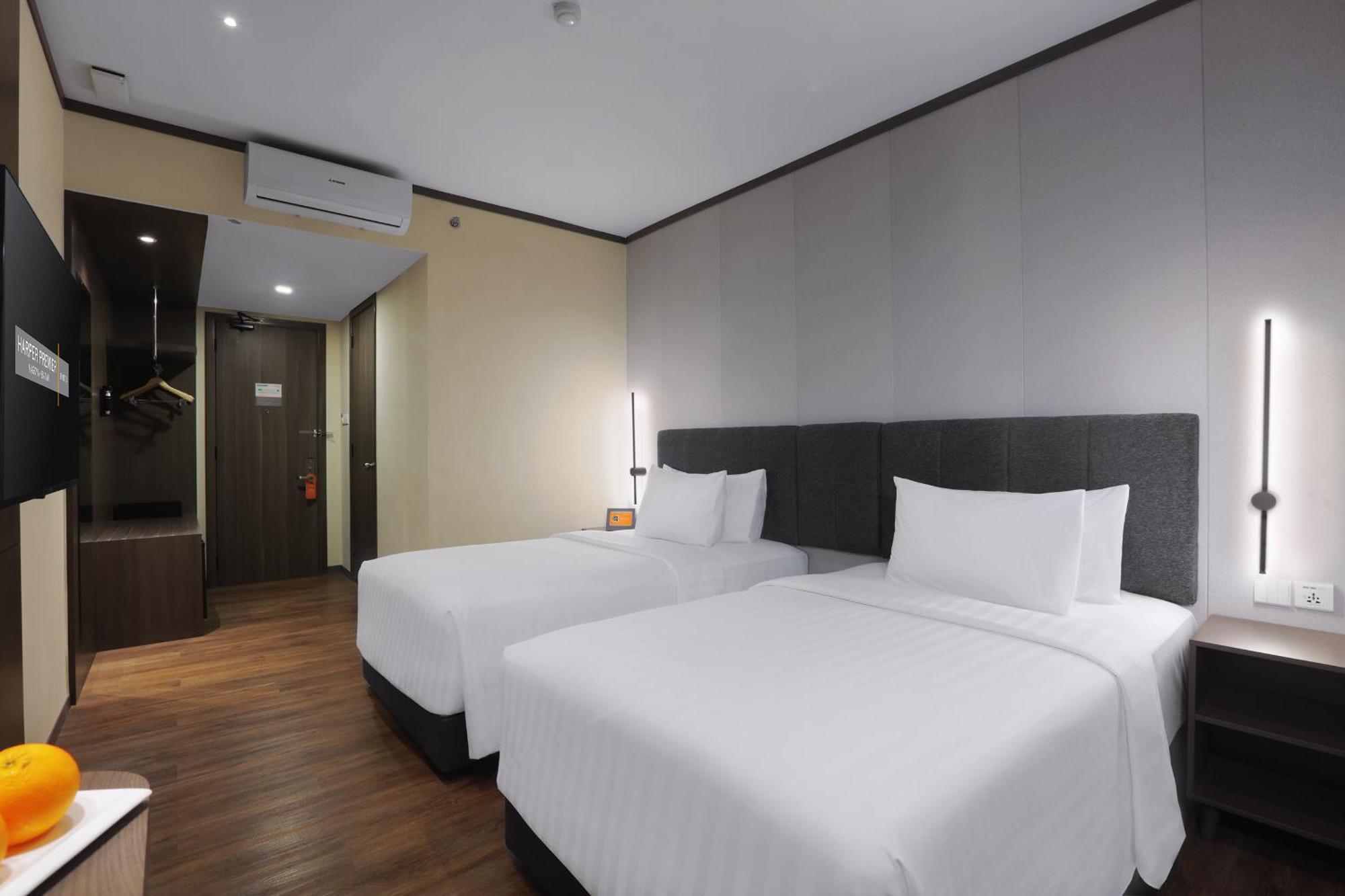 Отель Harper Premier Nagoya Batam Экстерьер фото