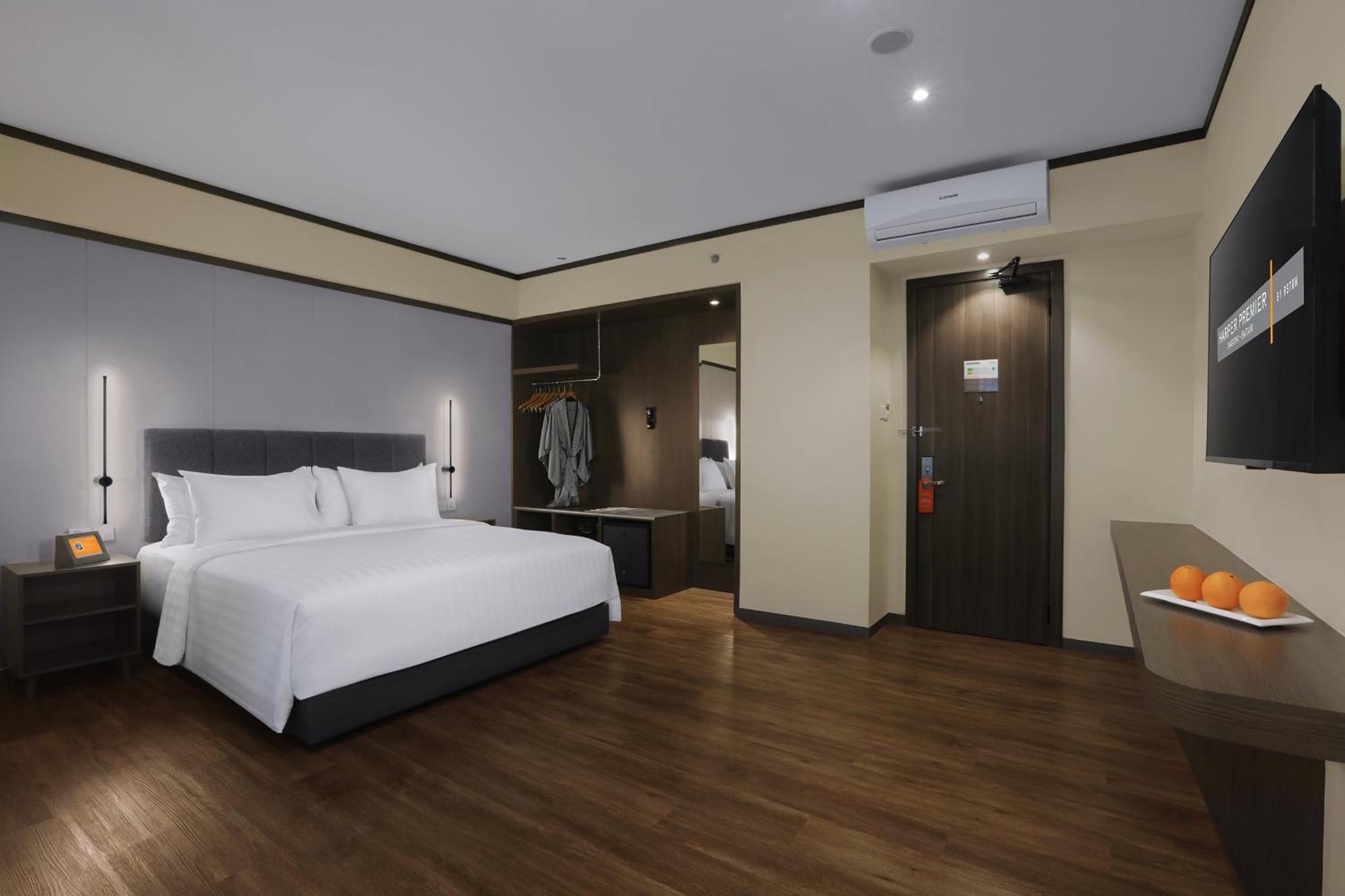 Отель Harper Premier Nagoya Batam Экстерьер фото