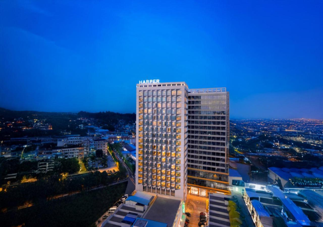 Отель Harper Premier Nagoya Batam Экстерьер фото
